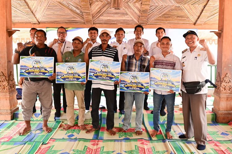 Petrokimia Gresik Beri Bantuan Rp 100 Juta untuk Revitalisasi Fasilitas Nelayan Gresik