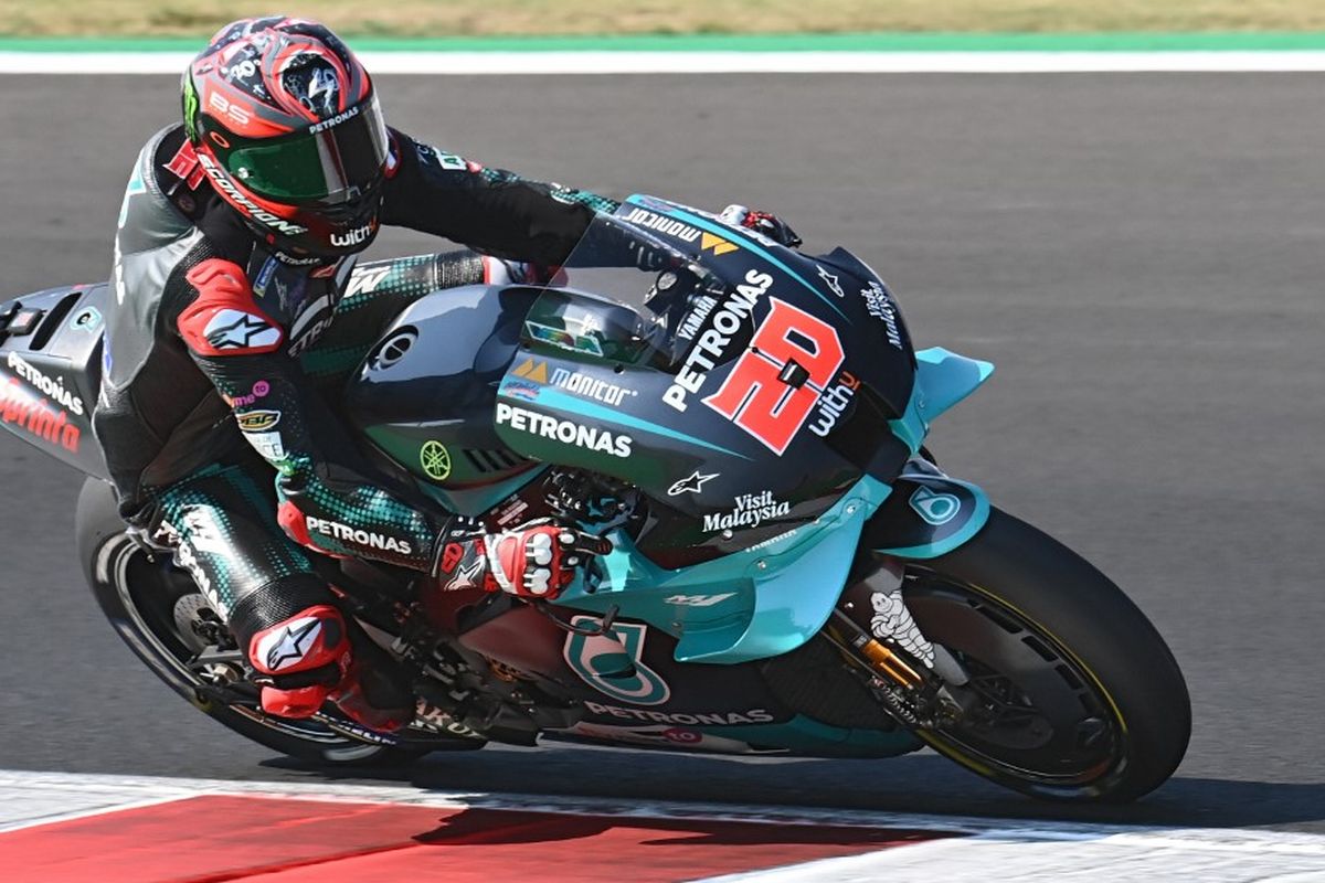 Pebalap Petronas Yamaha SRT asal Perancis, Fabio Quartararo, saat tampil pada sesi kualifikasi MotoGP San Marino, di Sirkuit Misano Marco Simoncelli, Sabtu (12/9/2020).