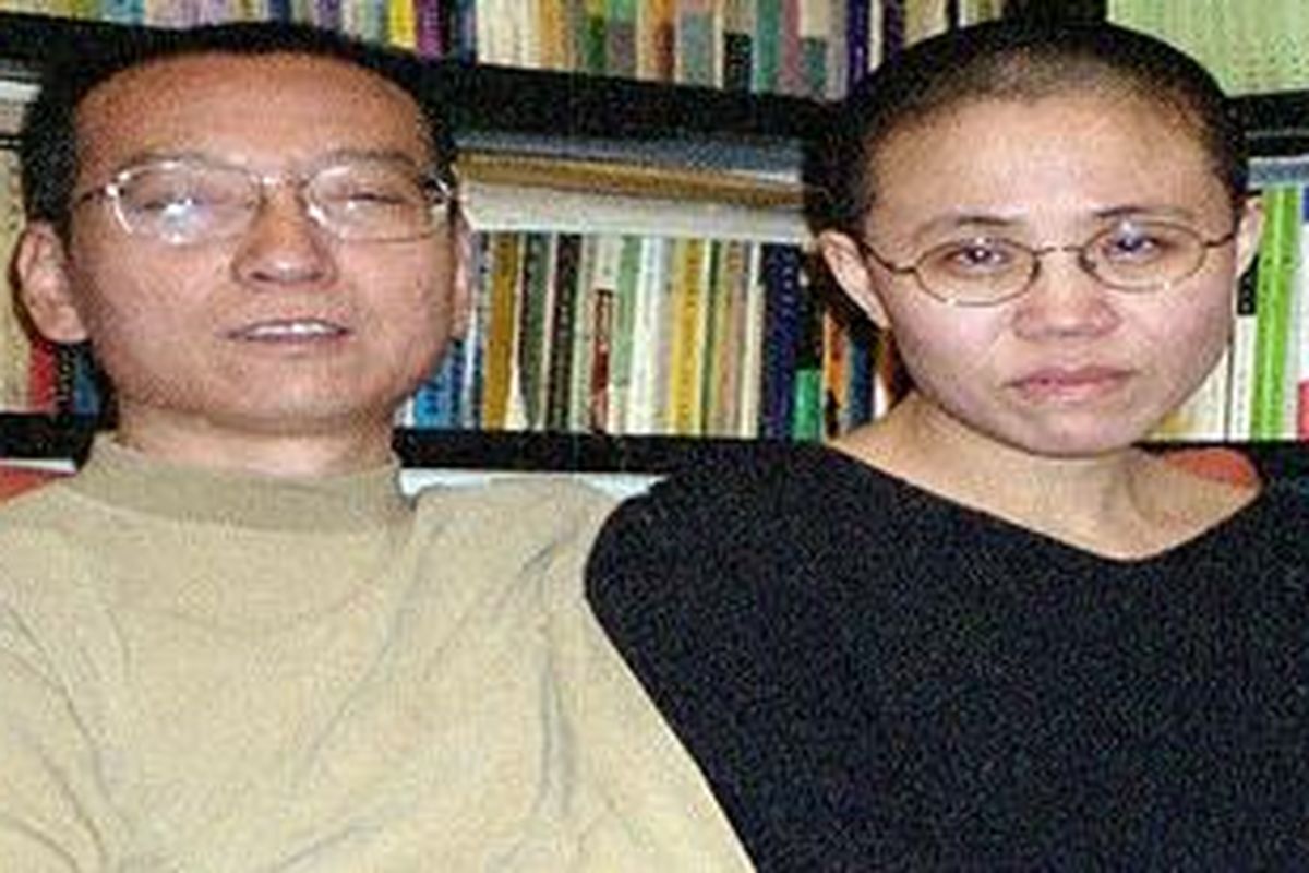 Liu Xia dan suaminya, peraih Nobel Perdamaian, Liu Xiaobo, 