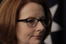 Mantan PM Australia Tantang Julia Gillard