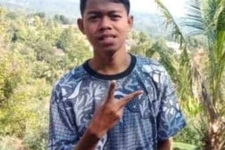 Robin Maqrobin (20), pemuda yang hilang saat mencari rumput di ladang. Foto: Istimewa