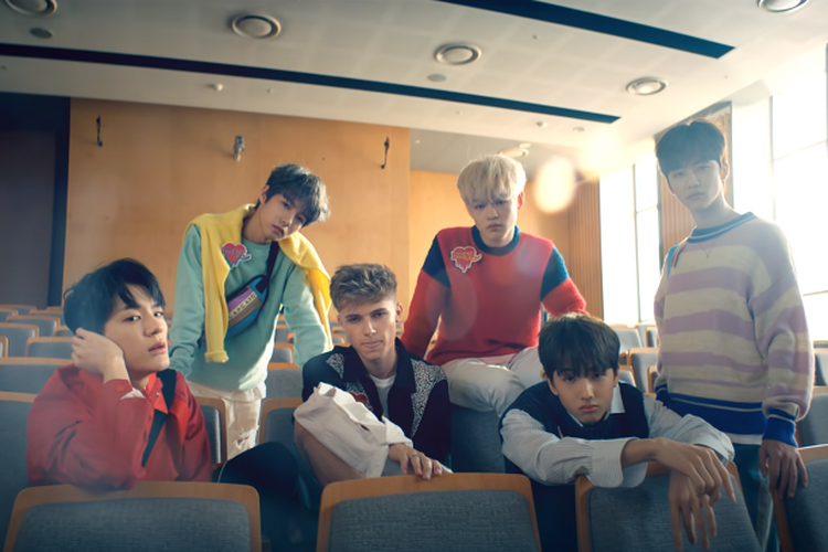 HRVY dan NCT Dream dalam video klip Don't Need Your Love.