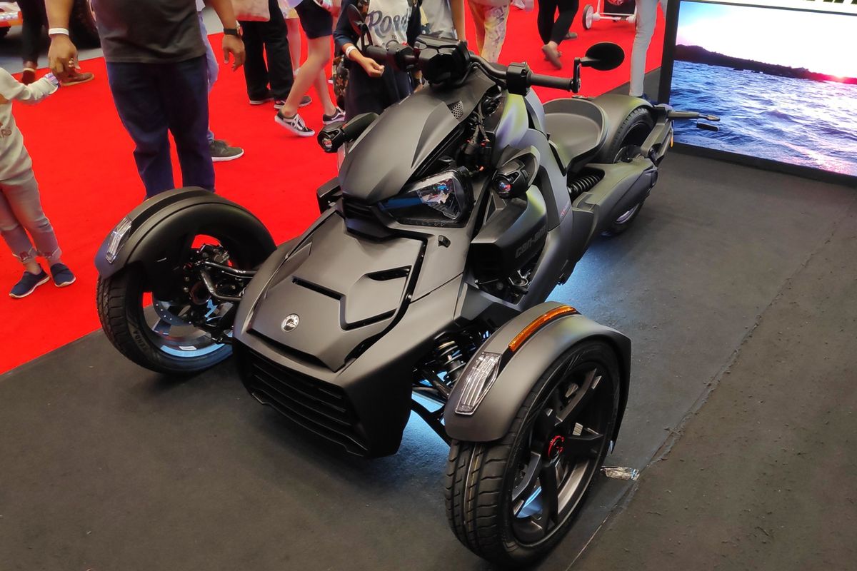 Sepeda motor roda tiga Can Am hadir di Telkomsel IIMS 2019