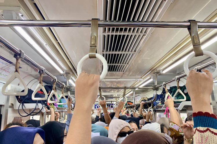 Percikan Api Picu Gangguan KRL Green Line, Perjalanan Dibatasi hingga Serpong dan Kebayoran