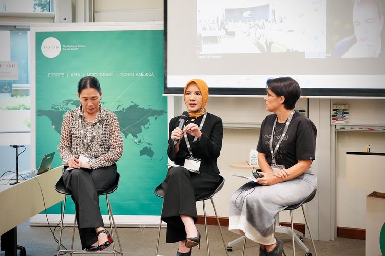 Direktur Utama Pertamina Nicke Widyawati dalam acara Southeast Asia-Latin American Dialogues (SALA Dialogues) di INSEAD Hoffmann Institute, Singapura, Rabu (16/10/2024).