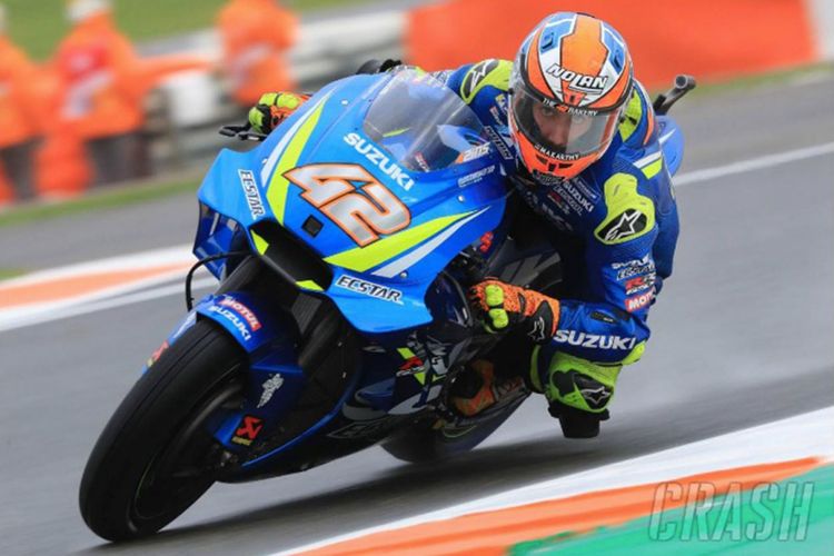 Pebalap Alex Rins saat berlaga di GP Valencia 2018