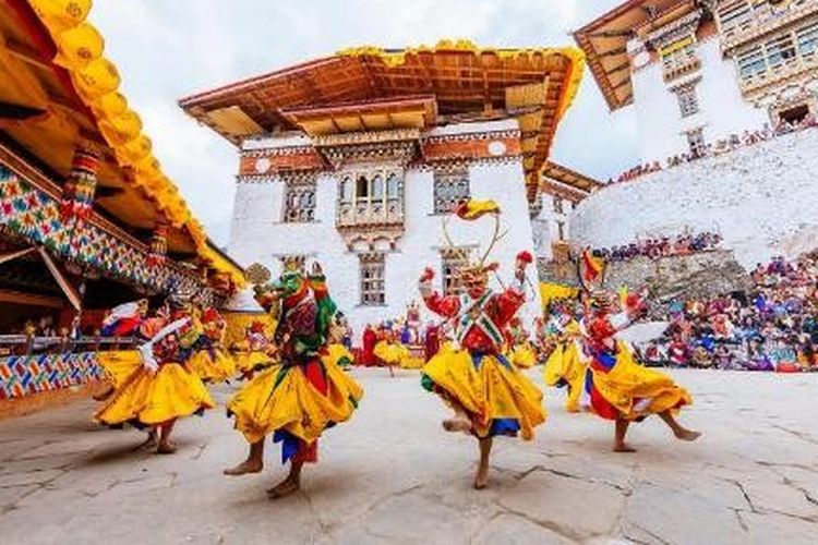 Bhutan Pikat Wisatawan dengan Alam dan Festival Tahunan