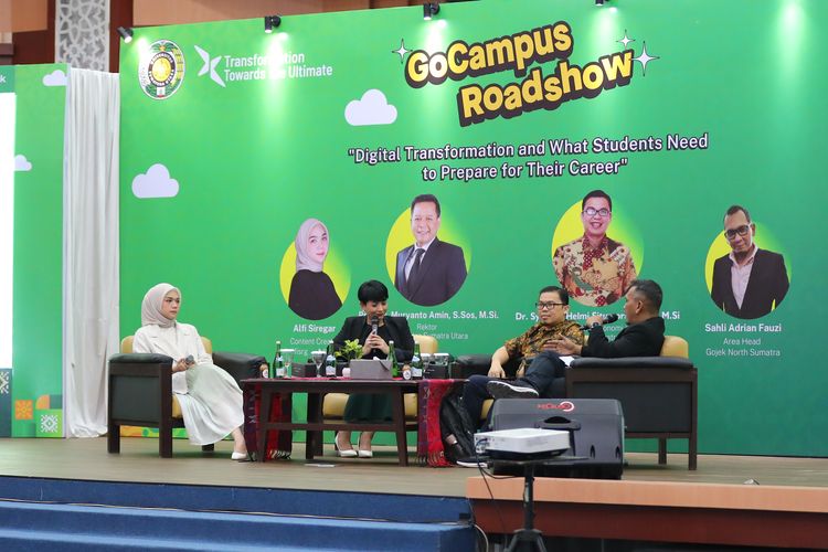 Gojek menyelenggarakan Gojek Campus Ambassador Roadshow di lima universitas ternama Indonesia sekaligus mengundang mahasiswa untuk bergabung menjadi bagian dari ekosistem teknologi digital Gojek sebagai Gojek Campus Ambassador, pada Selasa (26/9/2023) hingga Jumat (3/10/2023).