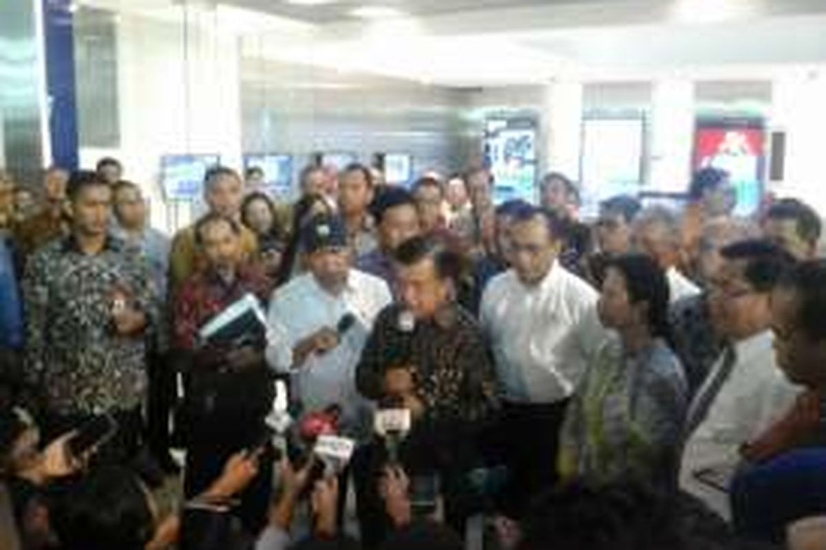 Wakil Presiden Jusuf Kalla menyambangi Terminal 3 Bandara Soekarno-Hatta, Tangerang, Banten, Senin (15/8/2016).