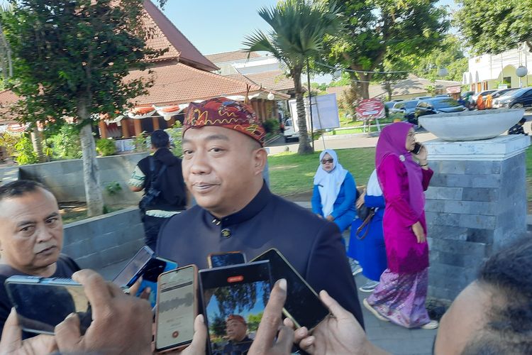  Bupati Situbondo Yusuf Rio Wahyu Prayogo.
