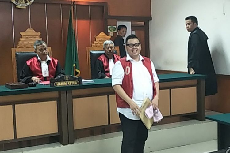 Reza Bukan berada di ruang sidang Pengadilan Negeri Jakarta Barat, Rabu (14/11/2018), sesudah membacakan eksepsi terkait kasus dugaan penyalahgunaan narkotika yang menjeratnya.