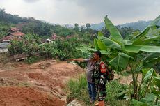 Petani Aren di Bandung Barat Hilang Tertimbun Longsor, Jalan Utama Terputus Satu