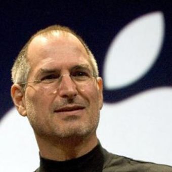 CEO Apple Steve Jobs pada peluncuran iPhone baru tanggal 9 Januari 2007 di San Francisco, California.