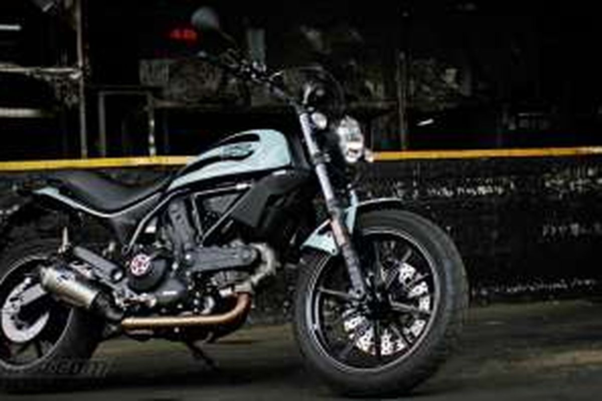 Ducati Scrambler Sixty2 400 cc