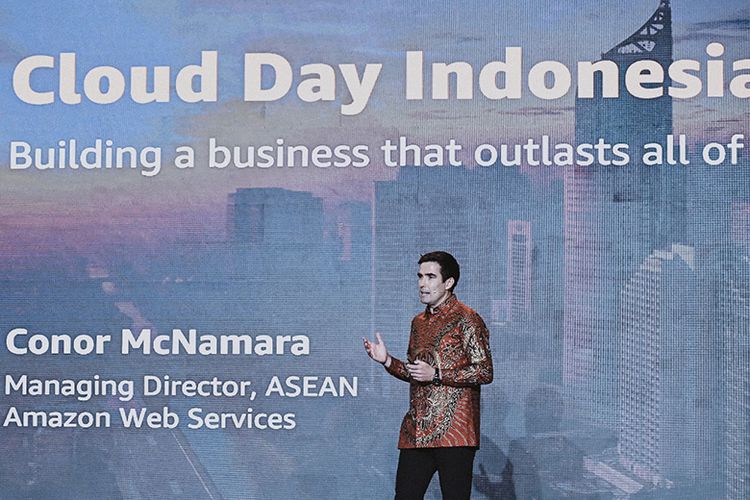Managing Director ASEAN AWS Conor McNamara pada gelaran Cloud Day Indonesia 2023 di Jakarta, Selasa (26/9/2023)
