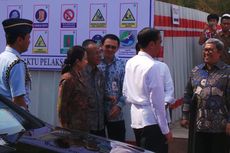 Jokowi Hanya Tersenyum Dengar Usulan Ahok Bubarkan IPDN