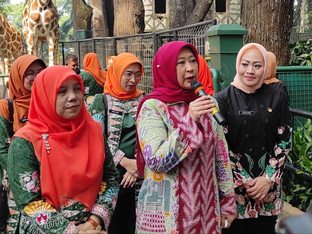 Istri Pj Gubernur DKI Jakarta Namai Sepasang Komodo di Ragunan 