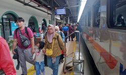 KAI Layani 11,8 Juta Penumpang Selama Angkutan Lebaran 2025