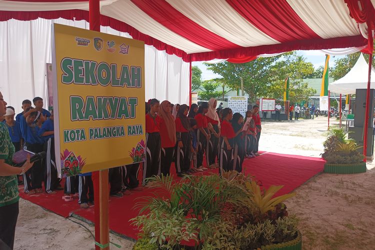 Demi Anak Bisa Sekolah, Orangtua di Palangka Raya Titip Asa pada Sekolah Rakyat
