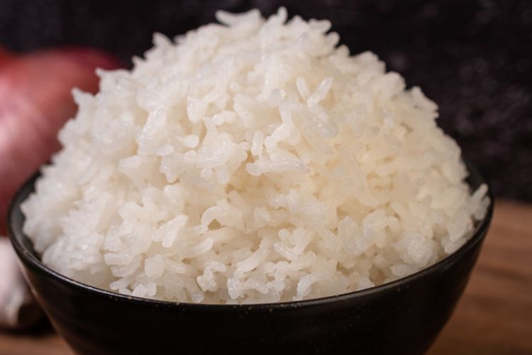 Ilustrasi nasi putih. Nasi dapat dimanfaatkan sebagai pestisida nabati untuk membasmi hama kutu putih pada tanaman. 