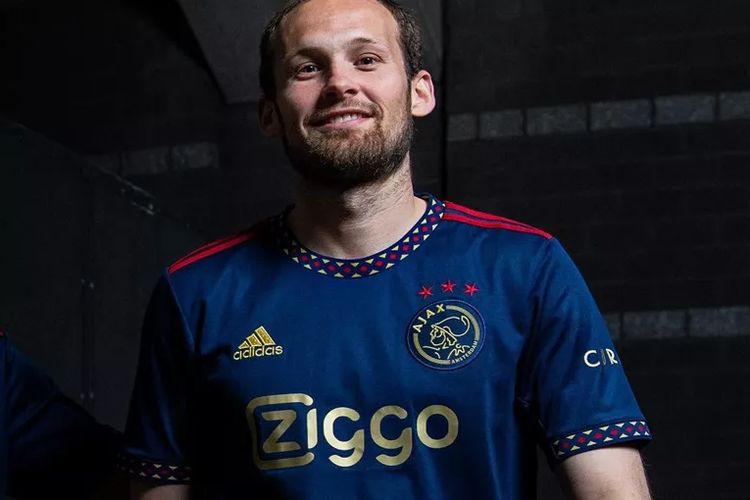 Jersey Tandang Ajax Amsterdam Musim 2022/2023