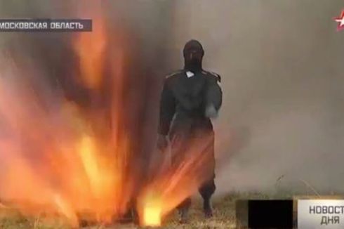 Kenakan Pakaian Ini Tentara Rusia Aman dari Api dan Ledakan Granat