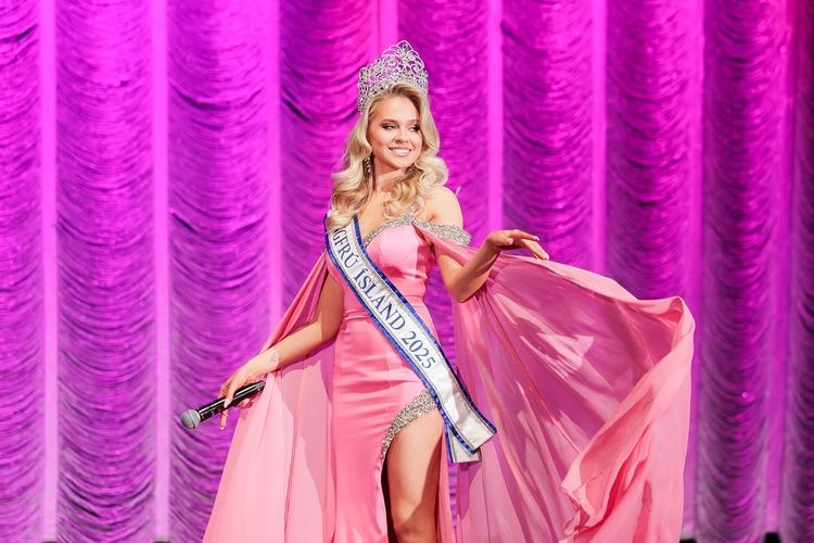 Miss Universe Islandia 2025, Helena O'Connor yang mengundurkan diri dari Miss Universe 2025.