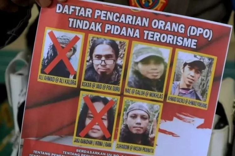 Askar masuk dalam daftar buron polisi terkait dugaan tindak terorisme di Poso dan sekitarnya.