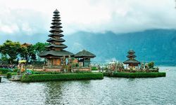 Miliki Hidden Paradise, Pesona Bali akan Tampil di Edisi Terbaru Majalah Vogue