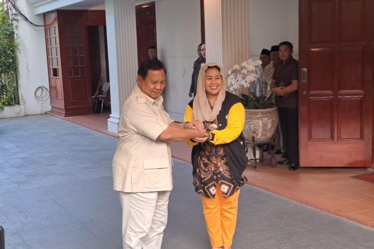 Ketua Umum Partai Gerindra Prabowo Subianto bertemu dengan Yenny Wahid di kediamannya, Jalan Kertanegara, Jakarta, Rabu (6/9/2023) sore. 