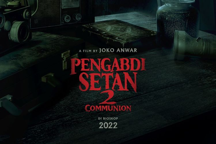Rapi Films akhirnya meluncurkan teaser poster perdana dari film Pengabdi Setan 2: Communion. Dilihat sekilas, ada banyak misteri serta pocong yang menghantui rumah dalam gambar tersebut.