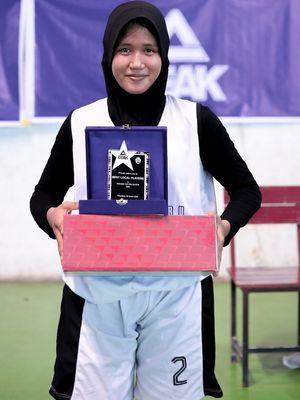 Pada turnamen Pramusim Srikandi Cup 2020 di GOR Gelanggang Remaja, Pekanbaru, yang berakhir Sabtu (18/1/2020), Sumiati dari Pekanbaru Allstars mendapat predikat individu dari Peak sebagai pemain lokal terbaik.