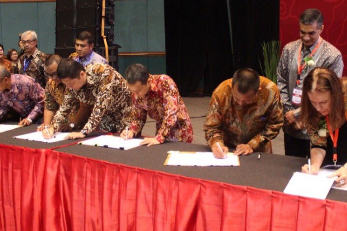 Situasi penandatanganan enam kesepakatan jual beli gas bumi oleh SKK MIgas, Rabu (17/5/2017), di Jakarta Convention Center, Jakarta.