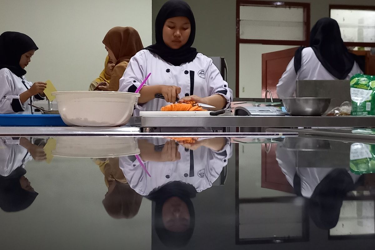 Saat Siswa di Yogyakarta Keluhkan Program Makan Bergizi Gratis yang Tak Kunjung Dimulai...