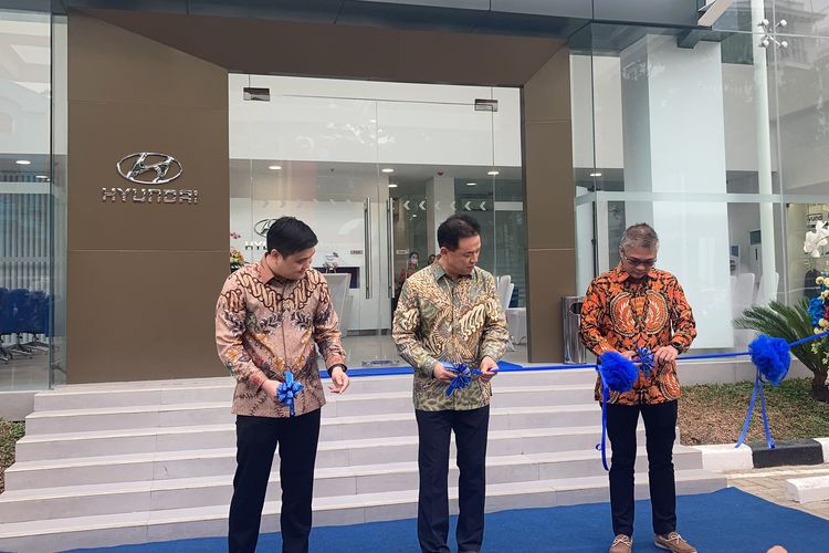Hyundai menambah jaringan diler di Medan dan merupakan diler ke-129 di Indonesia