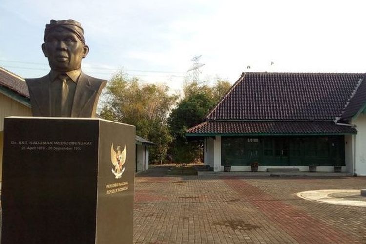 Rumah Dokter Kanjeng Raden Tumenggung Radjiman Wedyodiningrat.