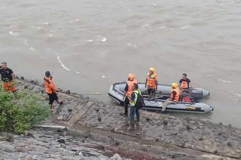 2 Siswa asal Mojokerto Tenggelam di Sungai Brantas Jombang, Diduga Terseret Arus Saat Berenang