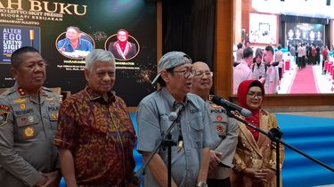 Buku “Alter Ego Listyo Sigit Presisi” Ungkap Dilema Kapolri Saat Tangani Kasus Sambo