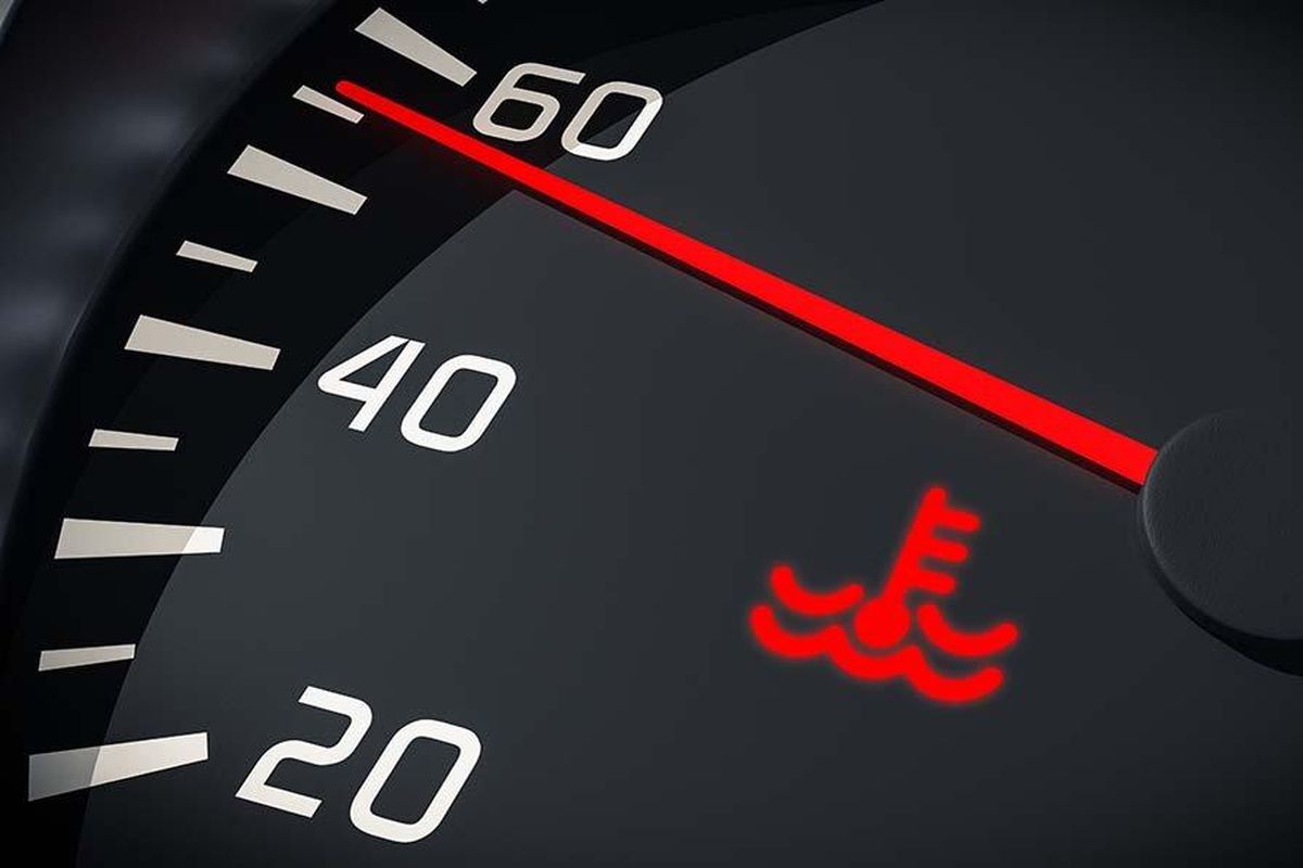 Lampu indikator suhu radiator pada mobil