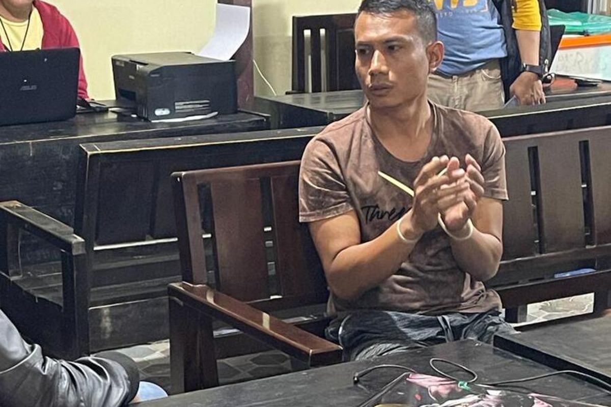 Aipda Rudi Suryanto, Ps Kanit Provos Polsek Way Pengubuan, penembak Aipda Ahmad Karnain, Bhabinkamtibmas Way Pengubuan di Lampung Tengah.