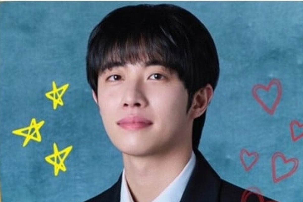 Aktor-aktris musikal Korea Selatan, Park Jun Hwi dan Woo Jin Young.