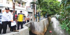 Wawalkot Tangsel Janji Tangani Banjir di Reni Jaya Pamulang hingga Tuntas