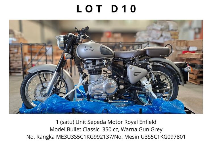 Lelang puluhan unit motor Royal Enfield oleh Bea Cukai