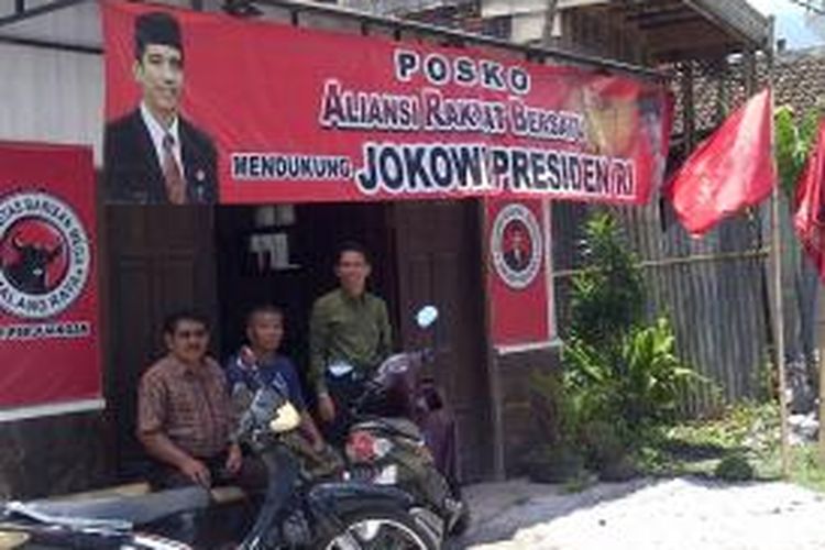 Salah satu Posko pemenangan Jokowi Presiden 2014 yang ada di Kabupaten Malang, Jawa Timur. Ratusan posko siap deklarasi dukung Jokowi.Jumat (14/3/2014).