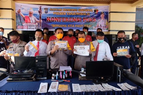 Sindikat Pembuat STNK Palsu di Tanjung Balai Terbongkar, 8 Orang Jadi Tersangka
