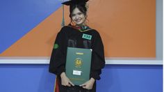 Indah JKT48 Lulus Sarjana dari UNJ, Baru Selesai Konser 2 Hari Sebelum Sidang