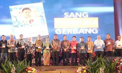 Gubernur Sulut Luncurkan Buku 