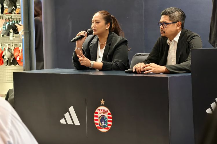 Adidas Kolaborasi dengan Persija, Kapan Jersey Resmi Diluncurkan? 