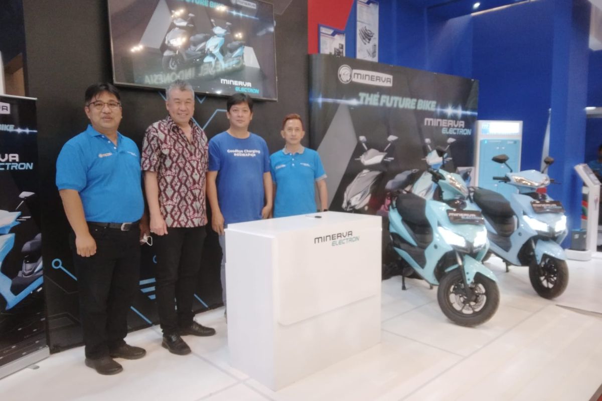 Minerva Electron resmi meluncurkan Minerva M1 di Gaikindo Indonesia International Auto Show (GIIAS) 2022.
