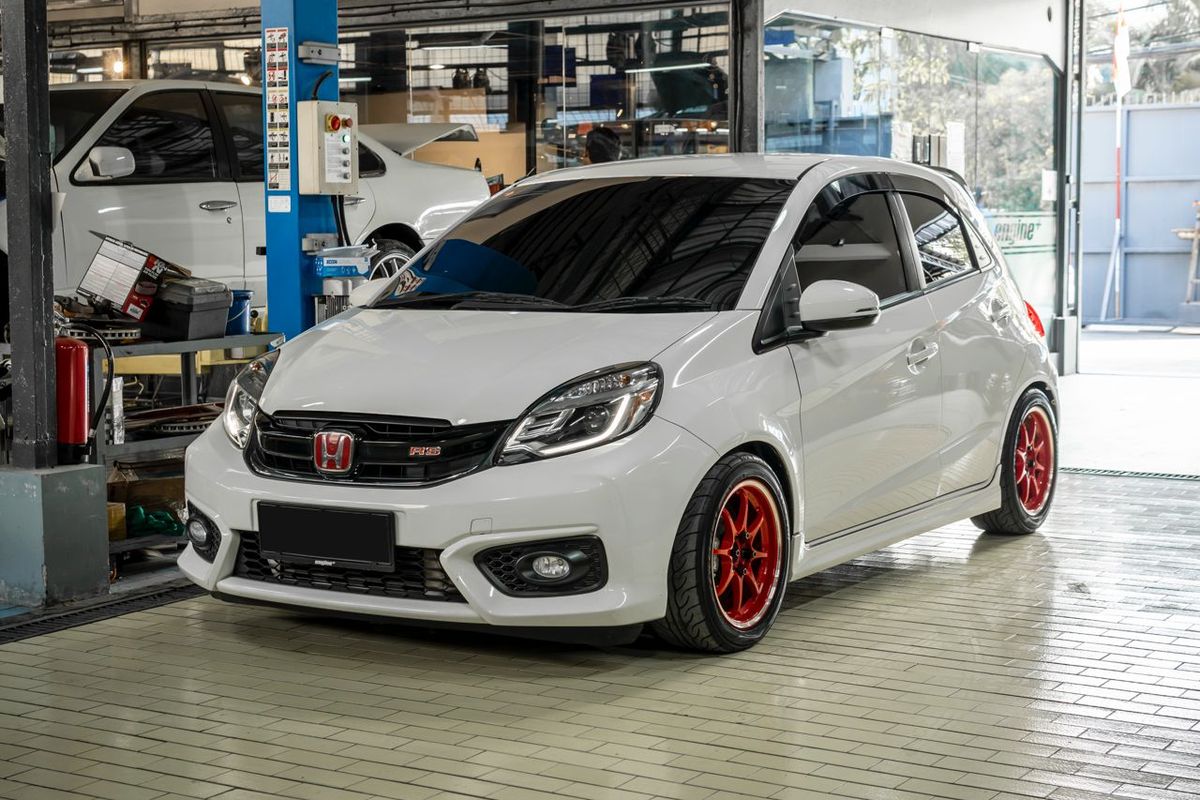 Modifikasi Honda Brio pakai mesin turbo tenaga tembus 250 Whp